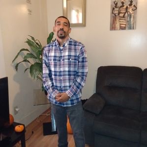 Meet your Posher, Guzman